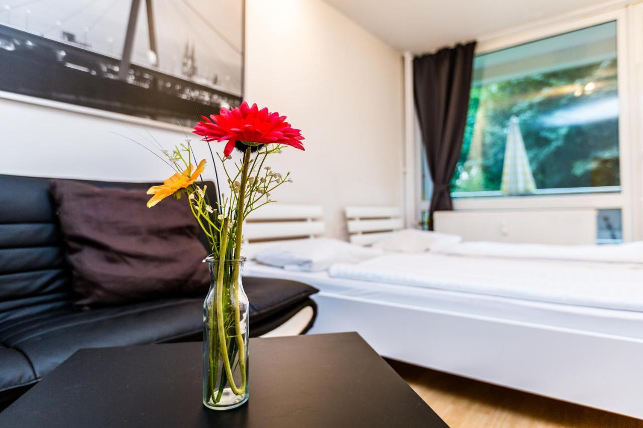 Budget Apartments Deutz Colonia Esterno foto